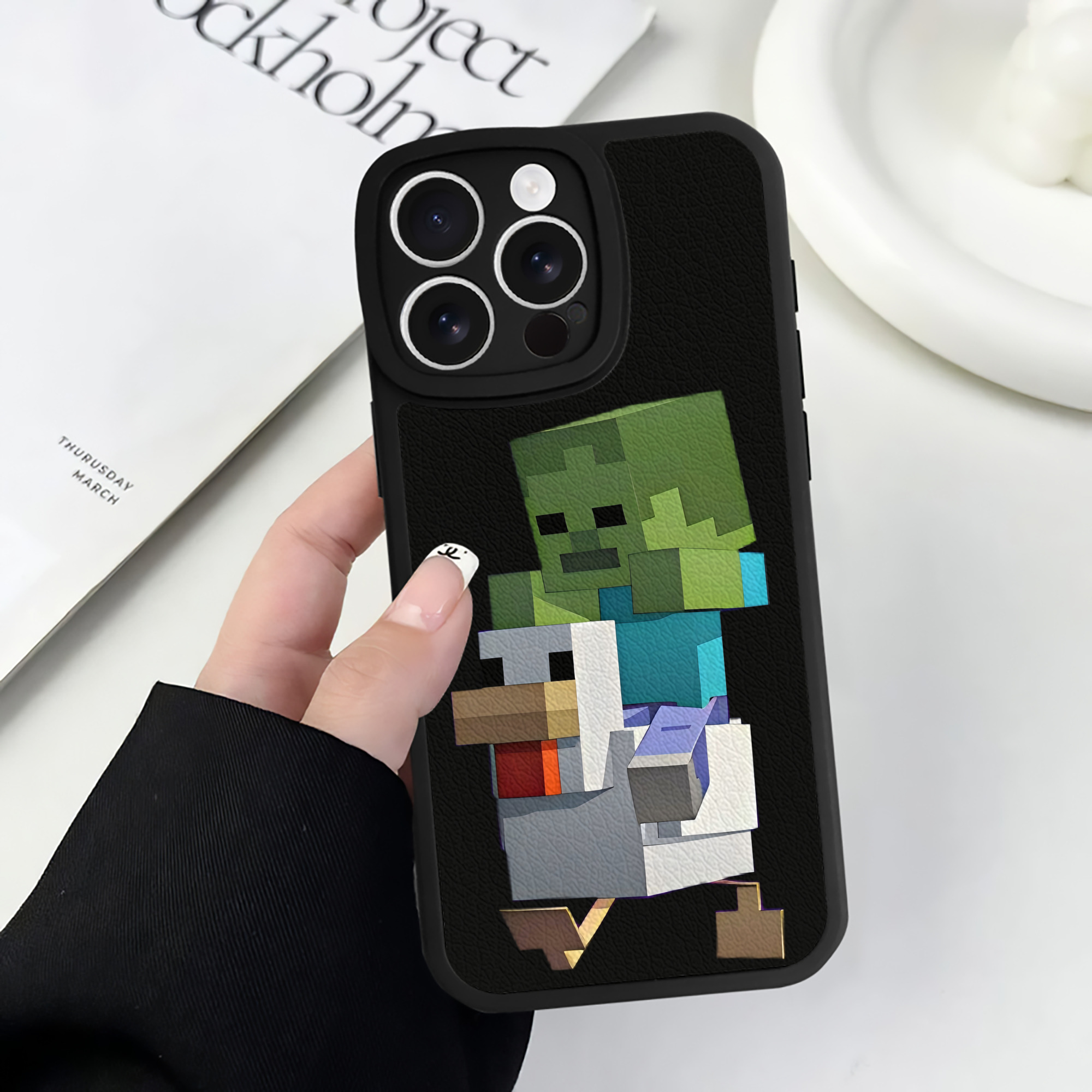 （画像用） マインクラフト ブロックの世界 Minecraft MC Block world 【iPhone 16シリーズ対応】シリコンスマホケース（レザー調） 材質：シリコン